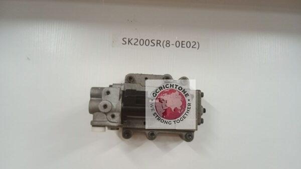 Регулятор главного гидронасоса (8-0E02) Kobelco SK200SR Регулятор главного гидронасоса (8-0E02) Kobelco SK200SR
